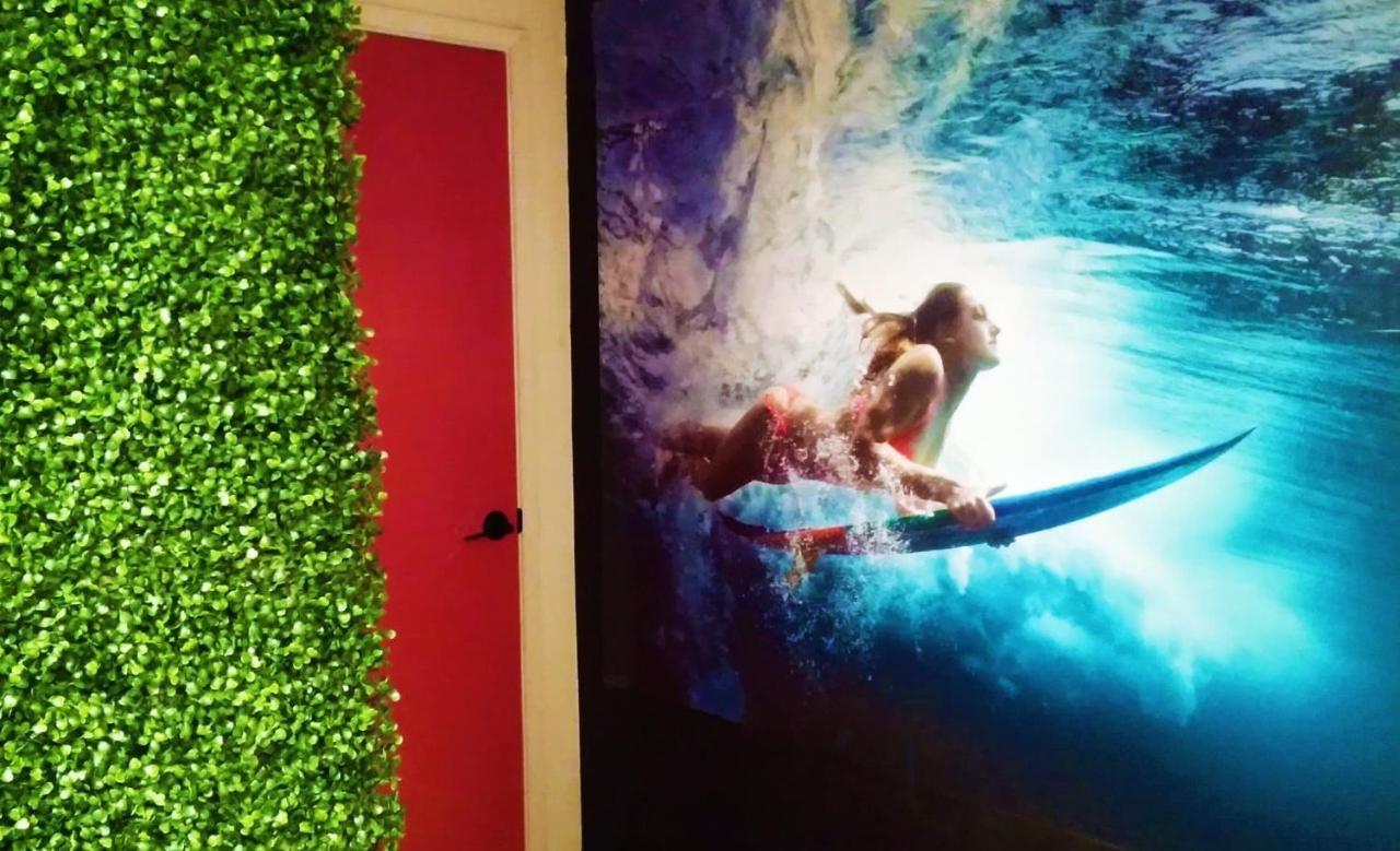 Tequila Sunrise Surfers Paradise Hostel *