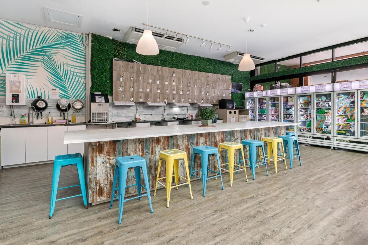 Tequila Sunrise Surfers Paradise Hostel